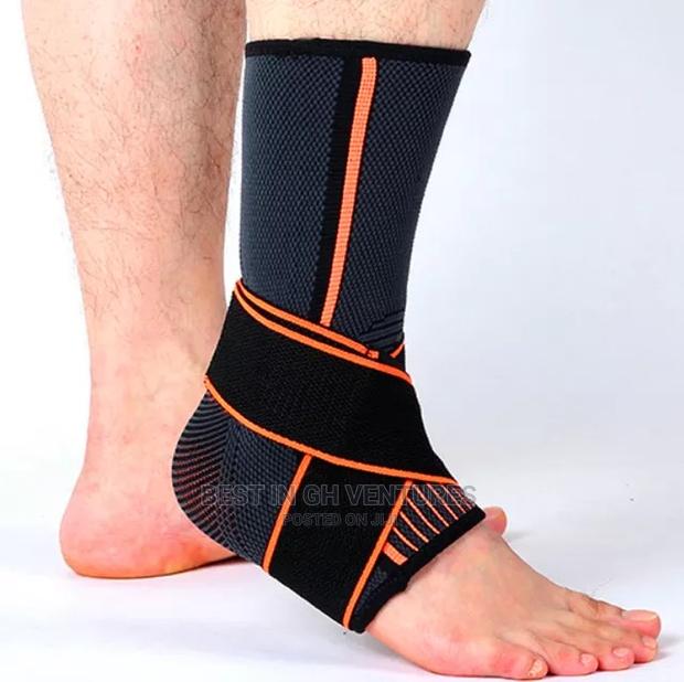 Strap Compression Ankle Support · Photo 1