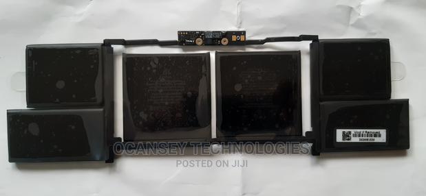 Original New Apple Battery For A1953, A1990 2018, 2019 · Photo 2
