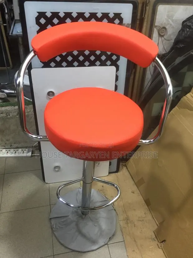 Modern Bar Stool / Counter Stool · Photo 1