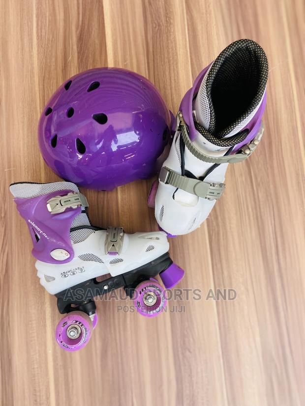 Original Skating Shoes at Cool Price · Photo 4