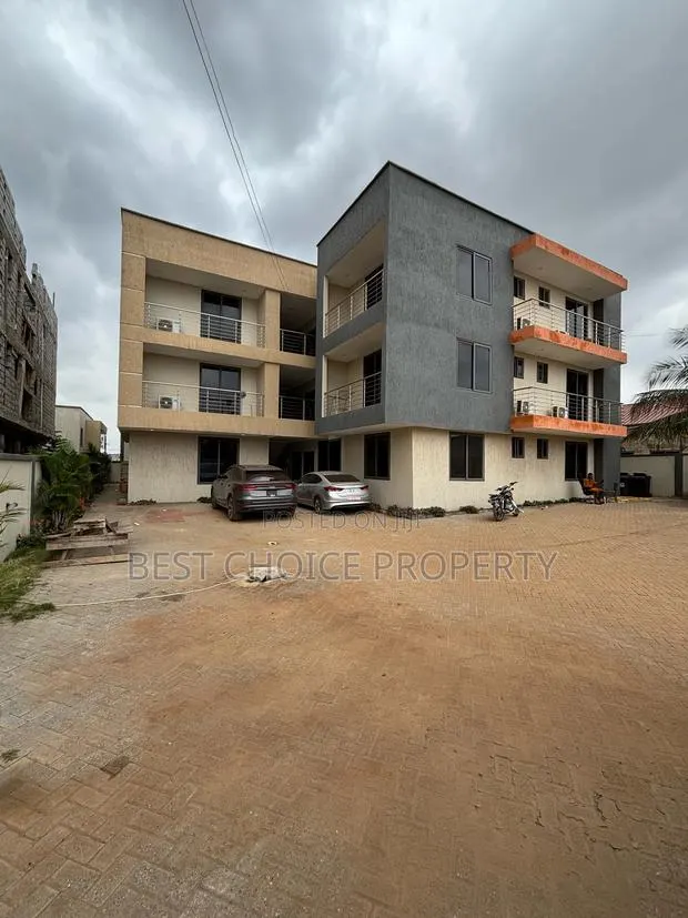 Ex Two Bedroom Apartment for Rent at Lakeside Estate · Photo 1