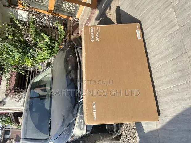 Fresh in Box 55 Inch Smart Led Samsung Du71 Uhd Tv · Photo 1