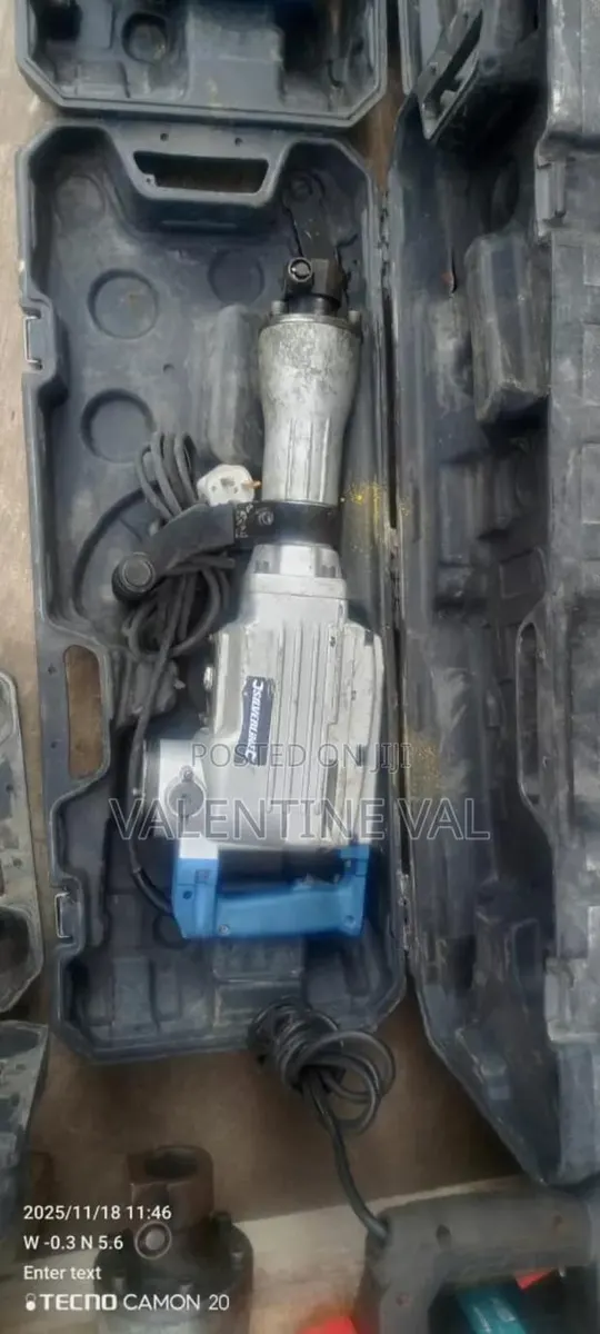 Silverline Concrete Breaker Machine Working Perfectly · Photo 1