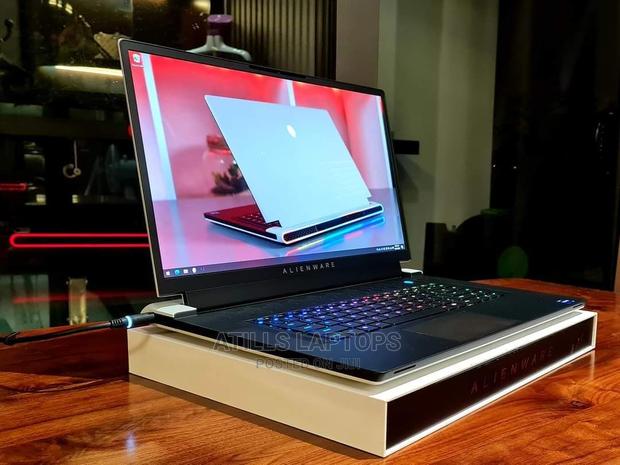 New Laptop Alienware M17x R2 16GB Intel Core I7 SSD 1T · Photo 1