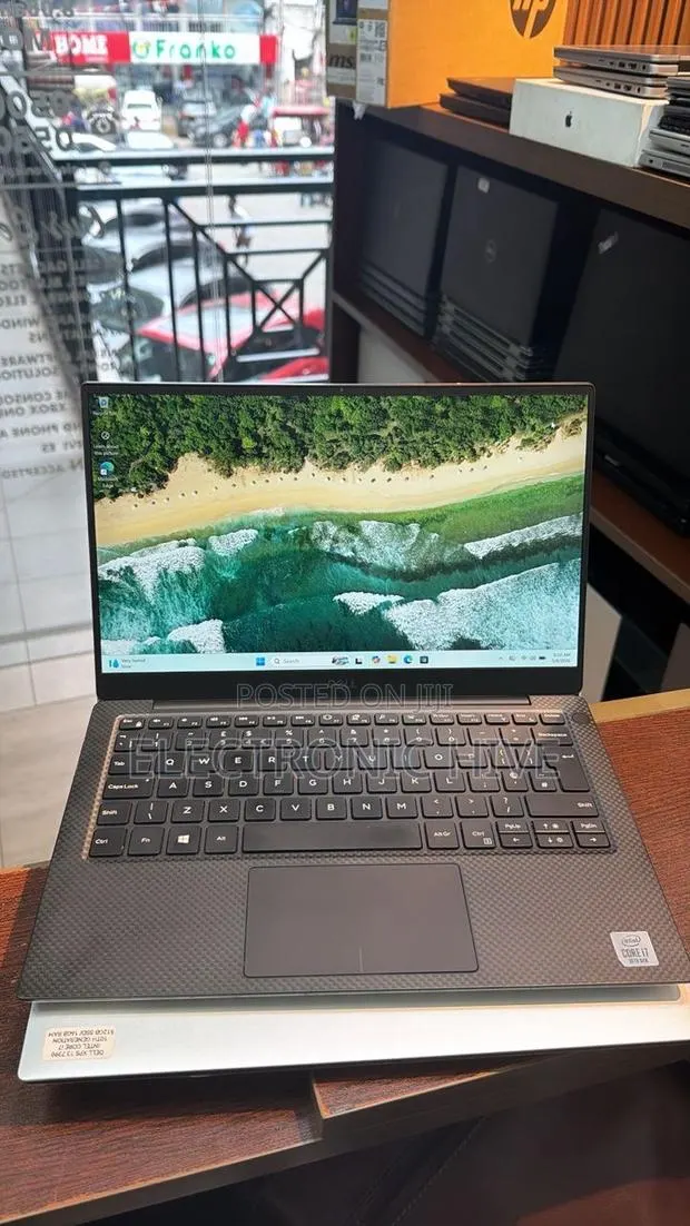 Laptop Dell XPS 13 16GB Intel Core i7 SSD 512GB · Photo 1