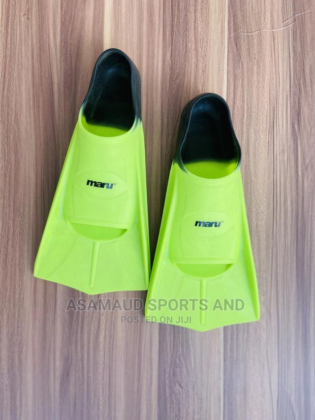 Original Swimming Fins at Cool Price · Photo 2