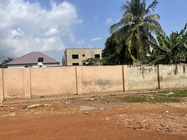 One and Half Plot of Land for Sale at Ajiriganor · Photo 1
