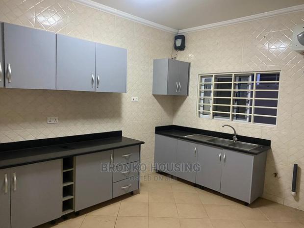 3bdrm House in Bronko Housing, Spintex for rent · Photo 3