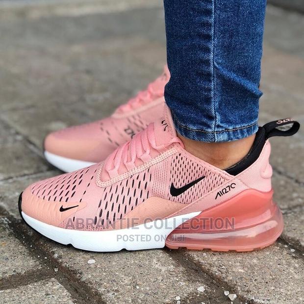 Nike Air Max 270 Pink · Photo 1