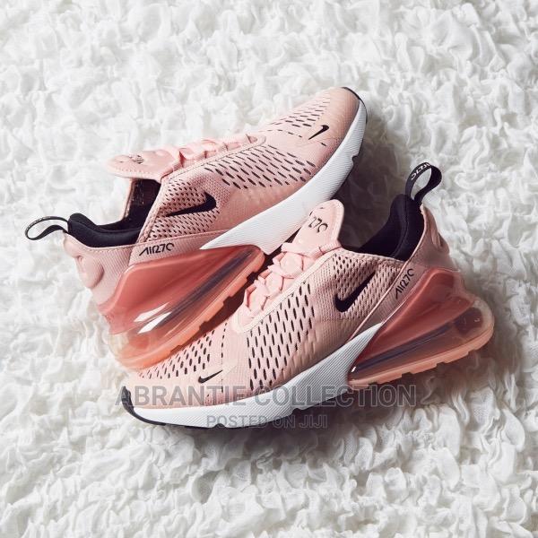 Nike Air Max 270 Pink · Photo 2