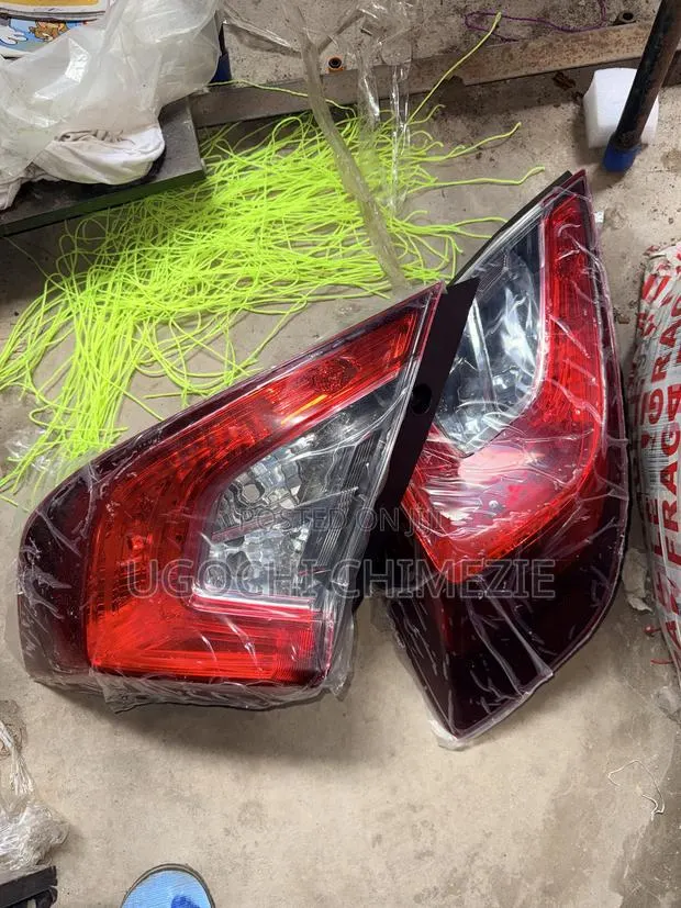 Honda Civic 2016/2017/2018/2019/2020/2021 TAIL LIGHT · Photo 1