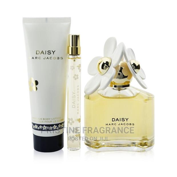 Marc Jacobs DAISY 3 Piece Gift Set · Photo 1