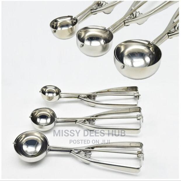 Metallic Ice-cream Scoop · Photo 6
