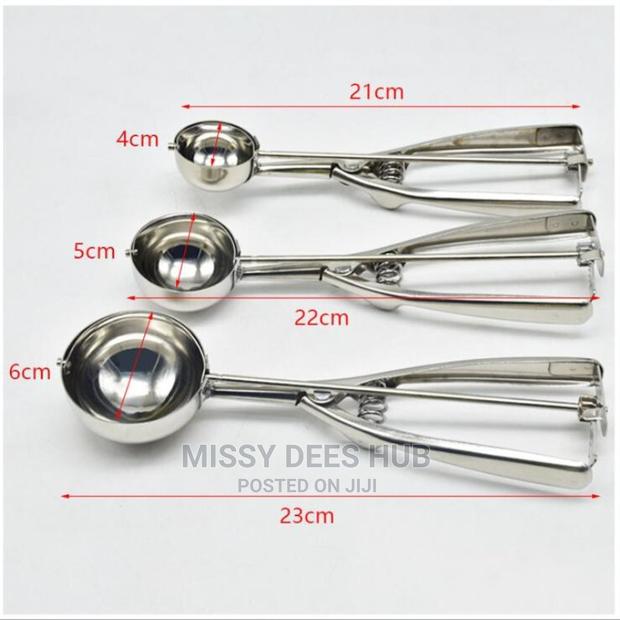 Metallic Ice-cream Scoop · Photo 8