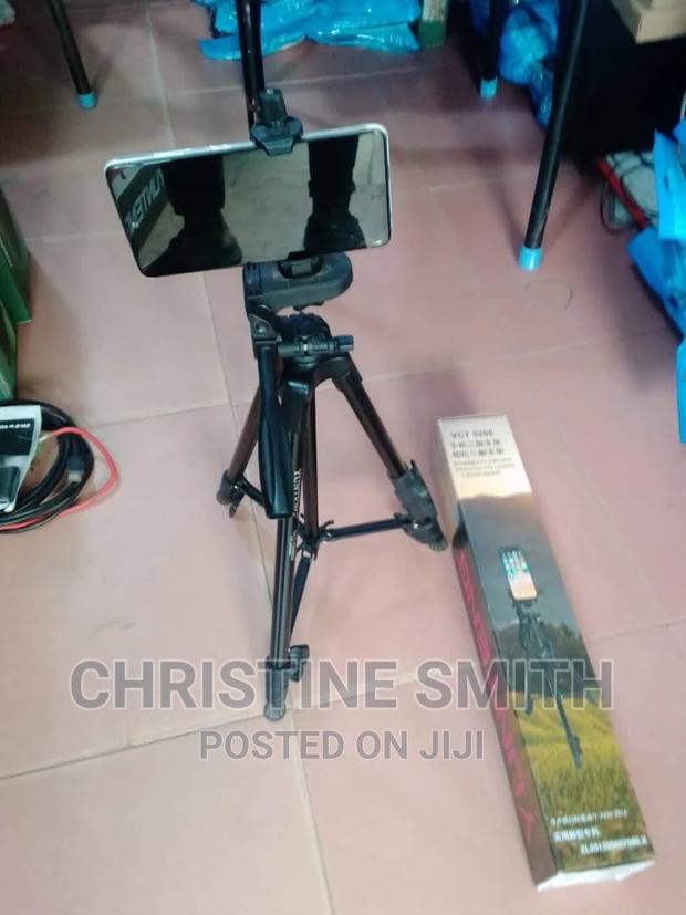 5208 Tripod · Photo 2