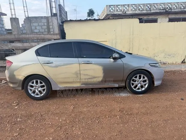 Honda City 2008 Beige · Photo 1