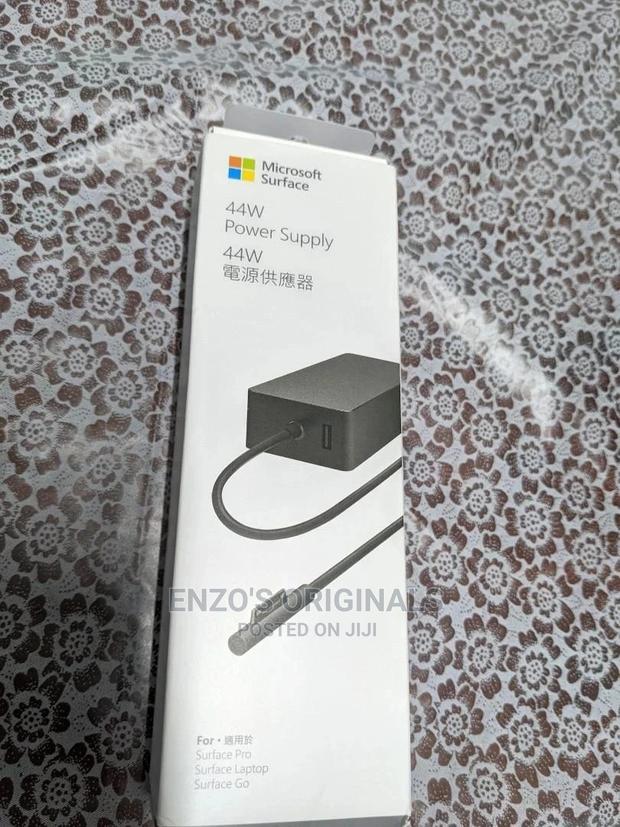 Microsoft Surface Pro, Surface Laptop 44watt Charger Oem · Photo 1