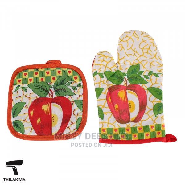 Oven Mitt + Pot Holder · Photo 1