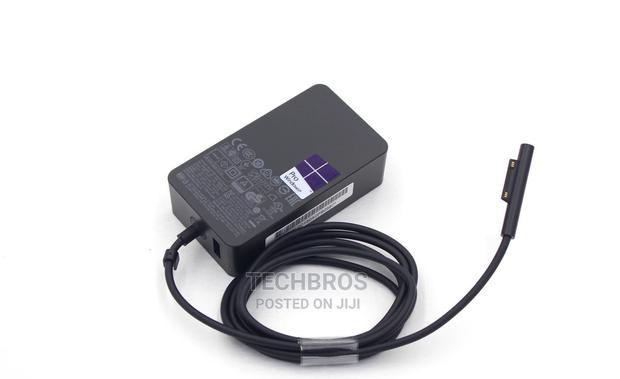 Original Microsoft Surface Pro Charger 65W (OEM) · Photo 1