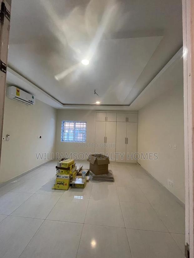 3bdrm House in Community 16, Spintex for sale · Photo 2