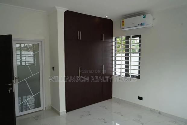 3bdrm House in Community 16, Spintex for sale · Photo 6