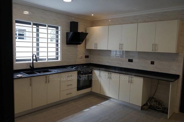 3bdrm House in Community 16, Spintex for sale · Photo 3