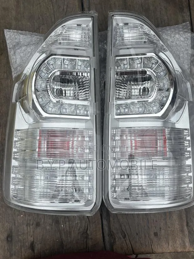 Toyota Voxy Taillight 2014