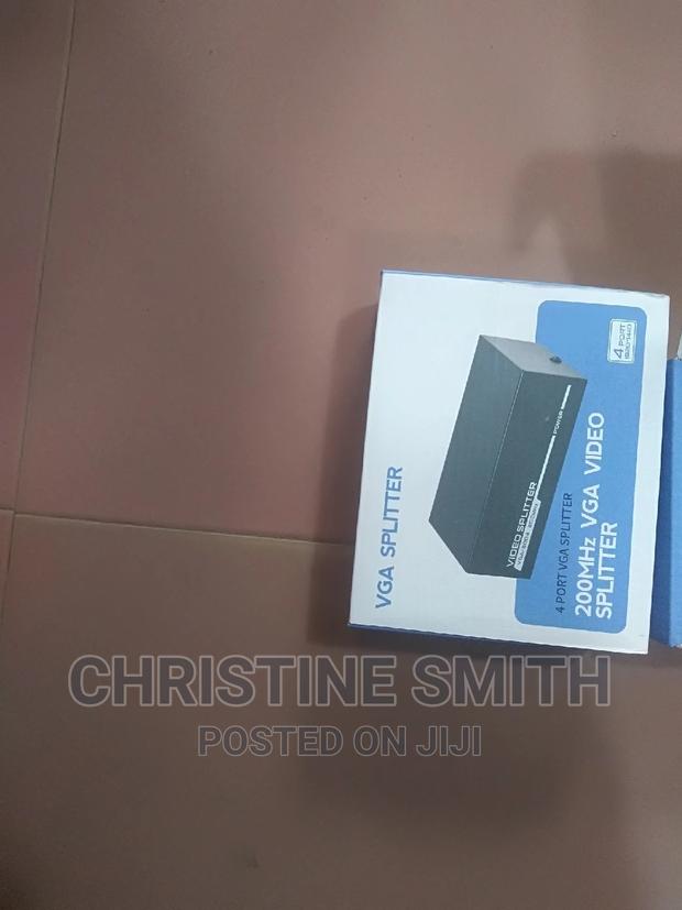 VGA Splitter 4port · Photo 4