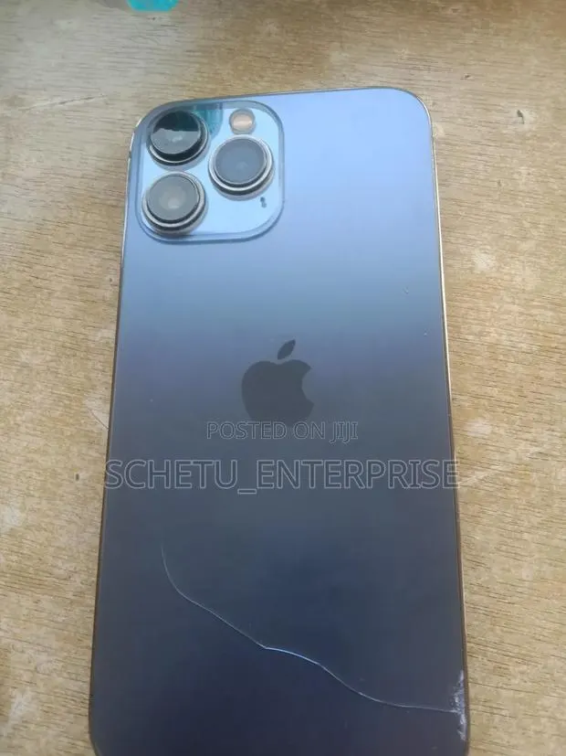 Apple iPhone 13 Pro Max 256 GB Black · Photo 1