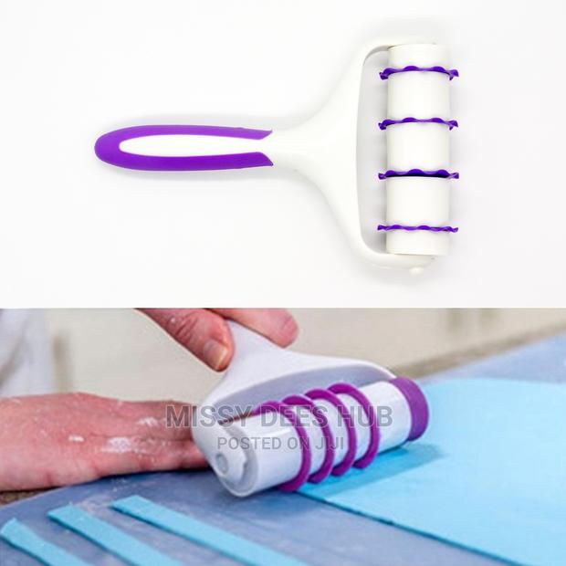 Fondant Ribbon Cutter · Photo 1