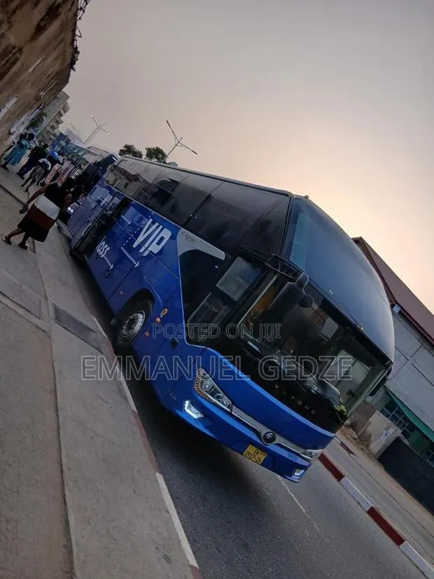 Coach Bus for Rent · Photo 1