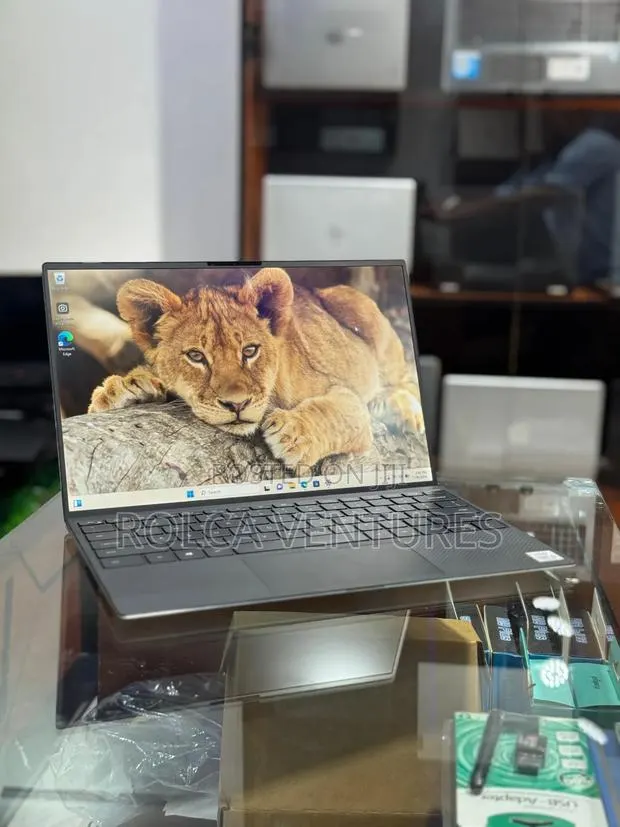 Laptop Dell XPS 13 9300 8GB Intel Core i5 SSD 256GB · Photo 1