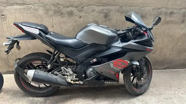 Yamaha YZF-R 2020 Black · Photo 1