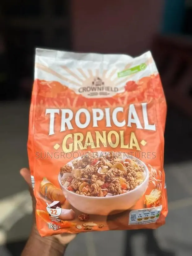 Crownfield Granola · Photo 1