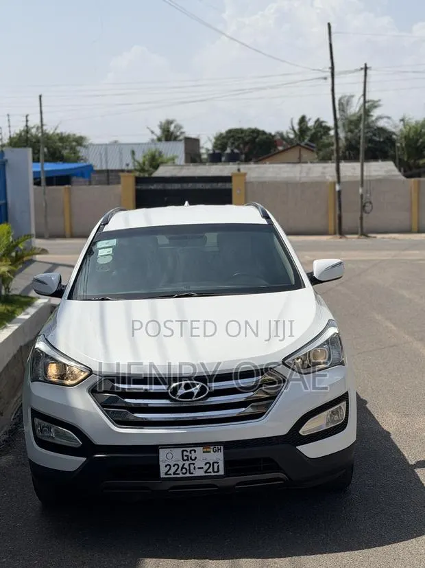 Hyundai Santa Fe 2015 White · Photo 1