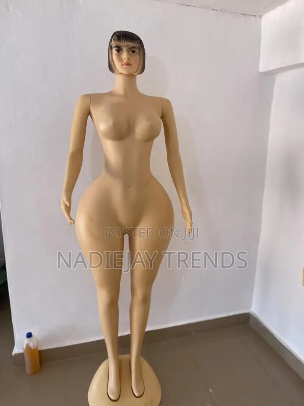 Mannequins · Photo 1