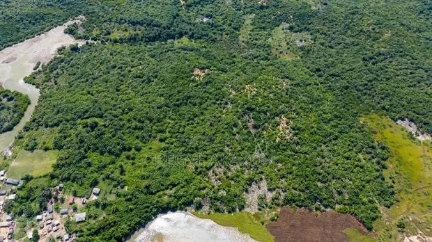 55 Acre Beach Land for Sale at Takoradi · Photo 1