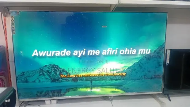 Green Smart TV 75 Inches – Enjoy Every Detail · Photo 1