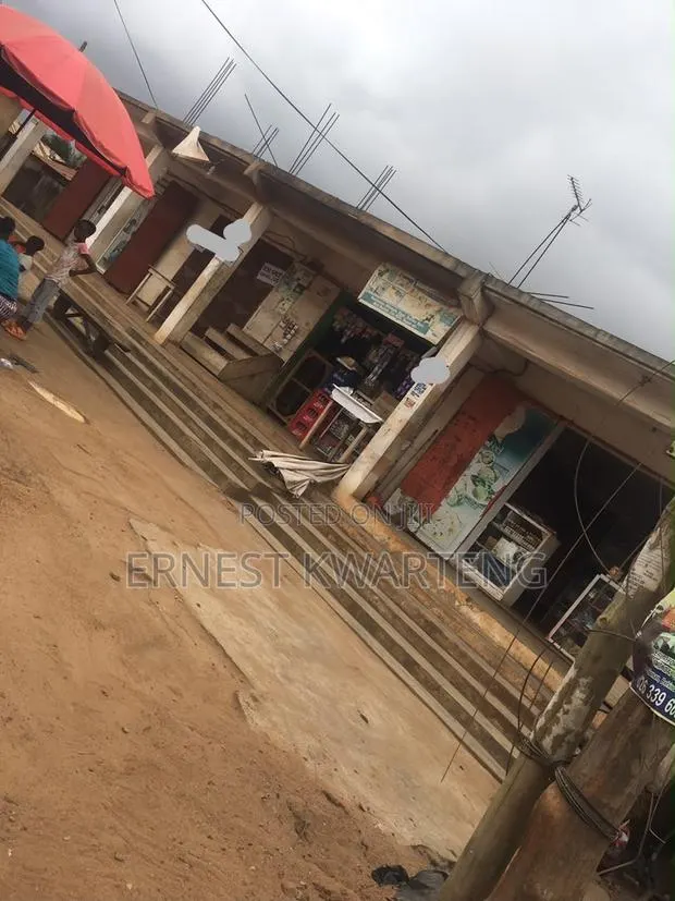 8bdrm House in Super Elite Estate, Sowutwuom for sale · Photo 1