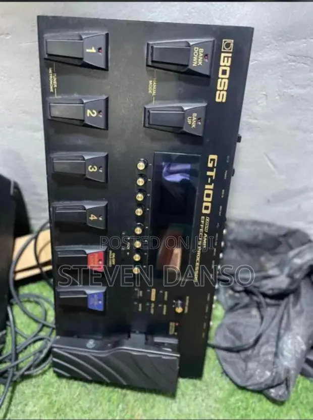 Guitar Effect Pedal Processor