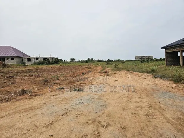 Ready-to-Build Serviced Land in Prampram Mini Alpha Enclave · Photo 1