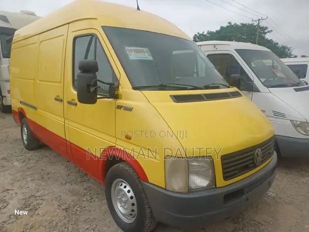 Volkswagen LT 2004 Yellow · Photo 1