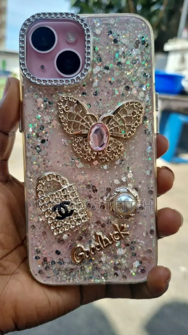 Apple iPhone 15 128 GB Pink · Photo 1