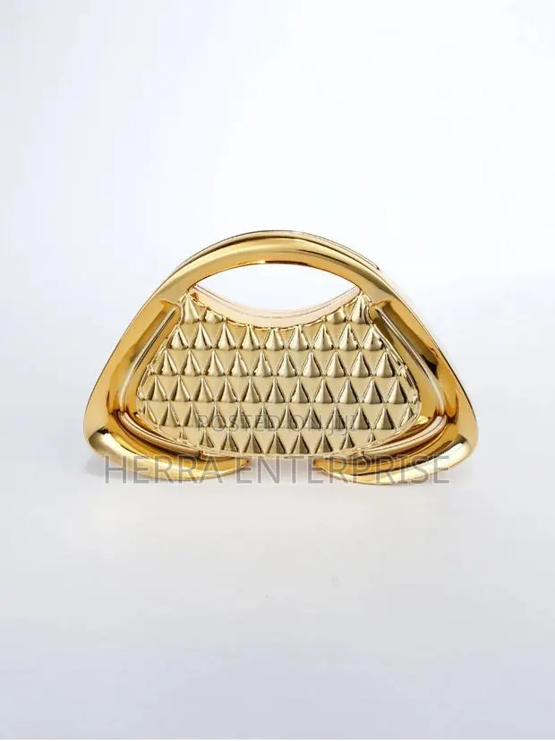 Ladies Clutch Handbag for Special Occasions · Photo 1