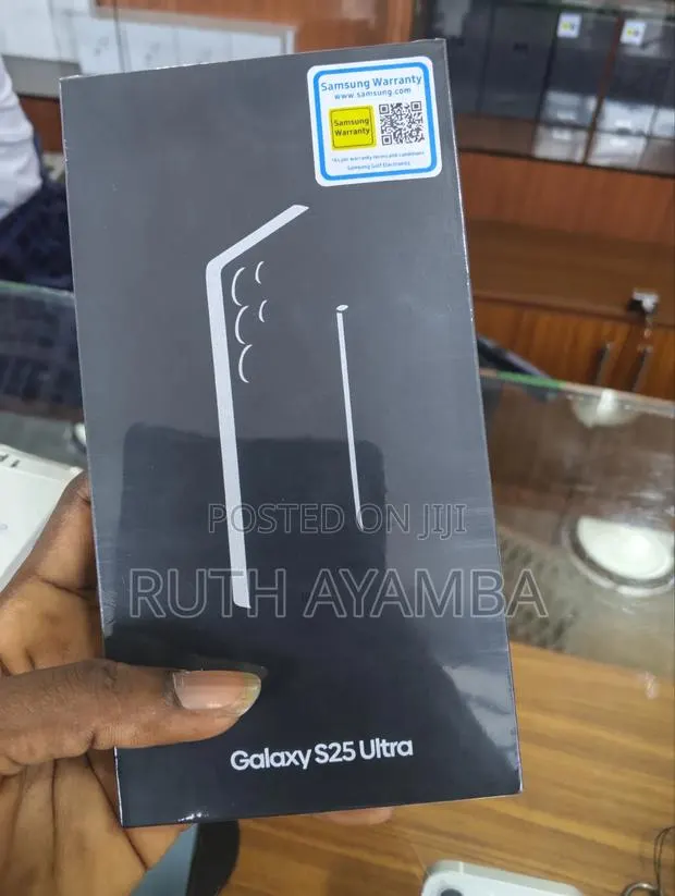 New Samsung Galaxy S25 Ultra 256 GB Black · Photo 1