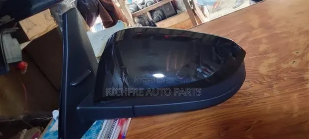 Toyota 4runner 2013 2014 2015 2016 2017 2018 2019 Side Mirror · Photo 1