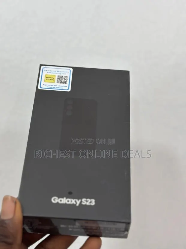 New Samsung Galaxy S23 256 GB Black · Photo 1