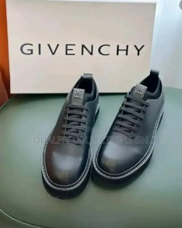 Brown Leather Givenchy Derby Shoe · Photo 1
