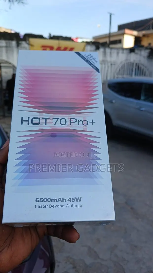 New Infinix Hot 70 Pro 5G+ 256 GB Silver · Photo 1