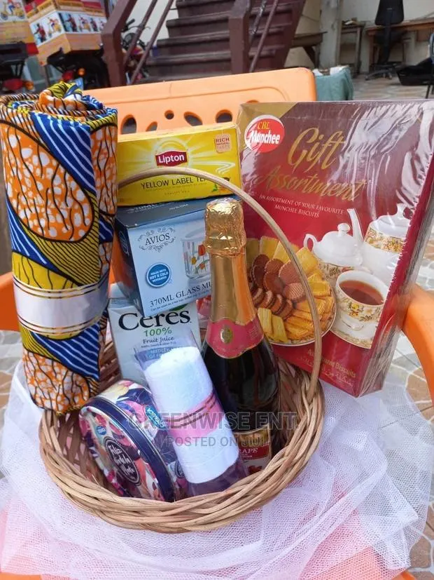 Affordable Christmas Hamper · Photo 1